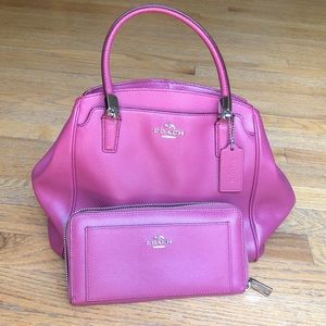 Pink coach purse and wallet
